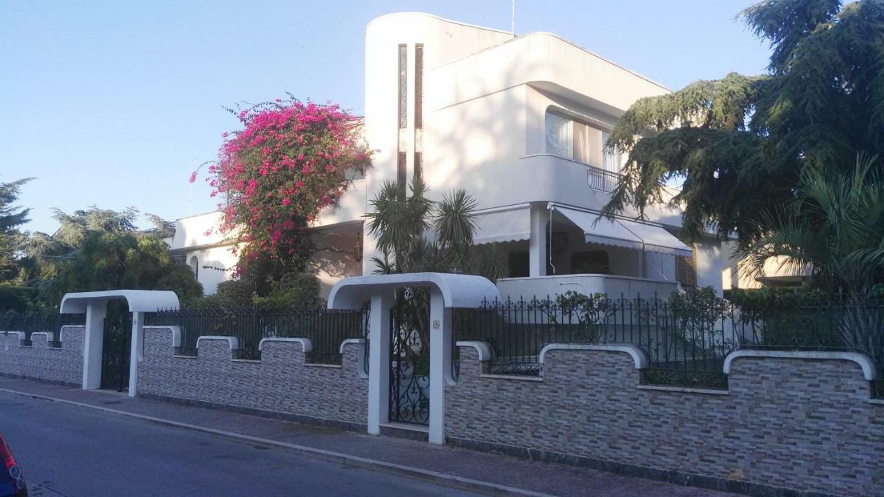 Villa Mary Trani Εξωτερικό φωτογραφία